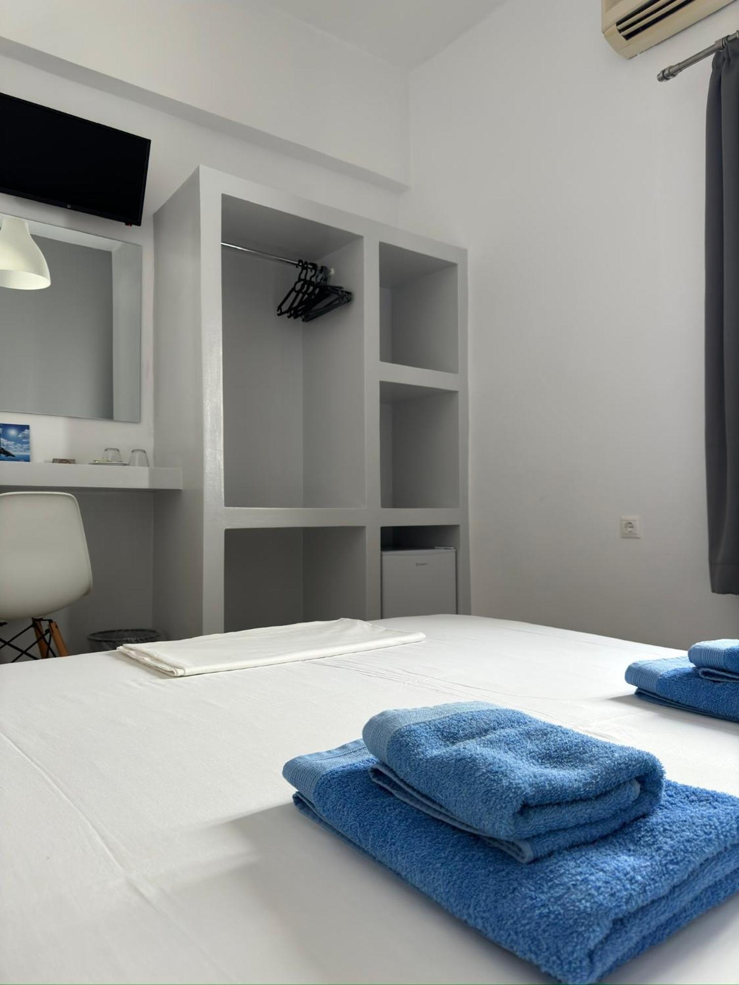 Aelia Rooms & Apartments Иос Экстерьер фото